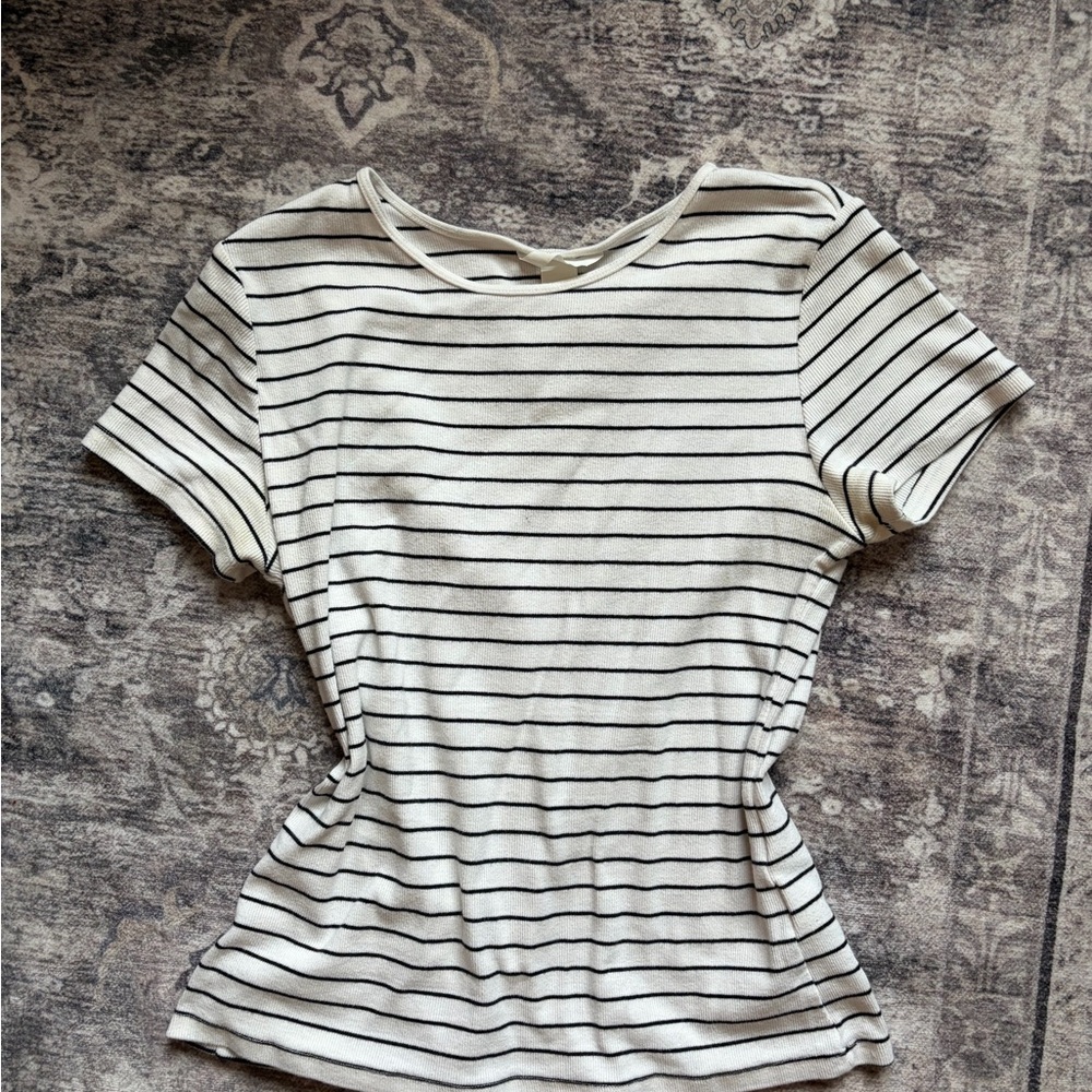 H&M White Tee with Black Stripes - Short Sleeve Crew